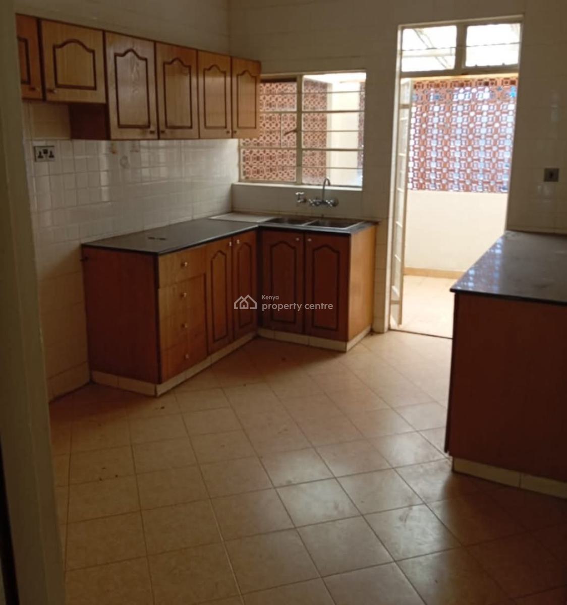 Magnificent 4bedroom Townhouse All Ensuite Plus Dsq in Kilimani., Kilimani, Nairobi, House for Sale