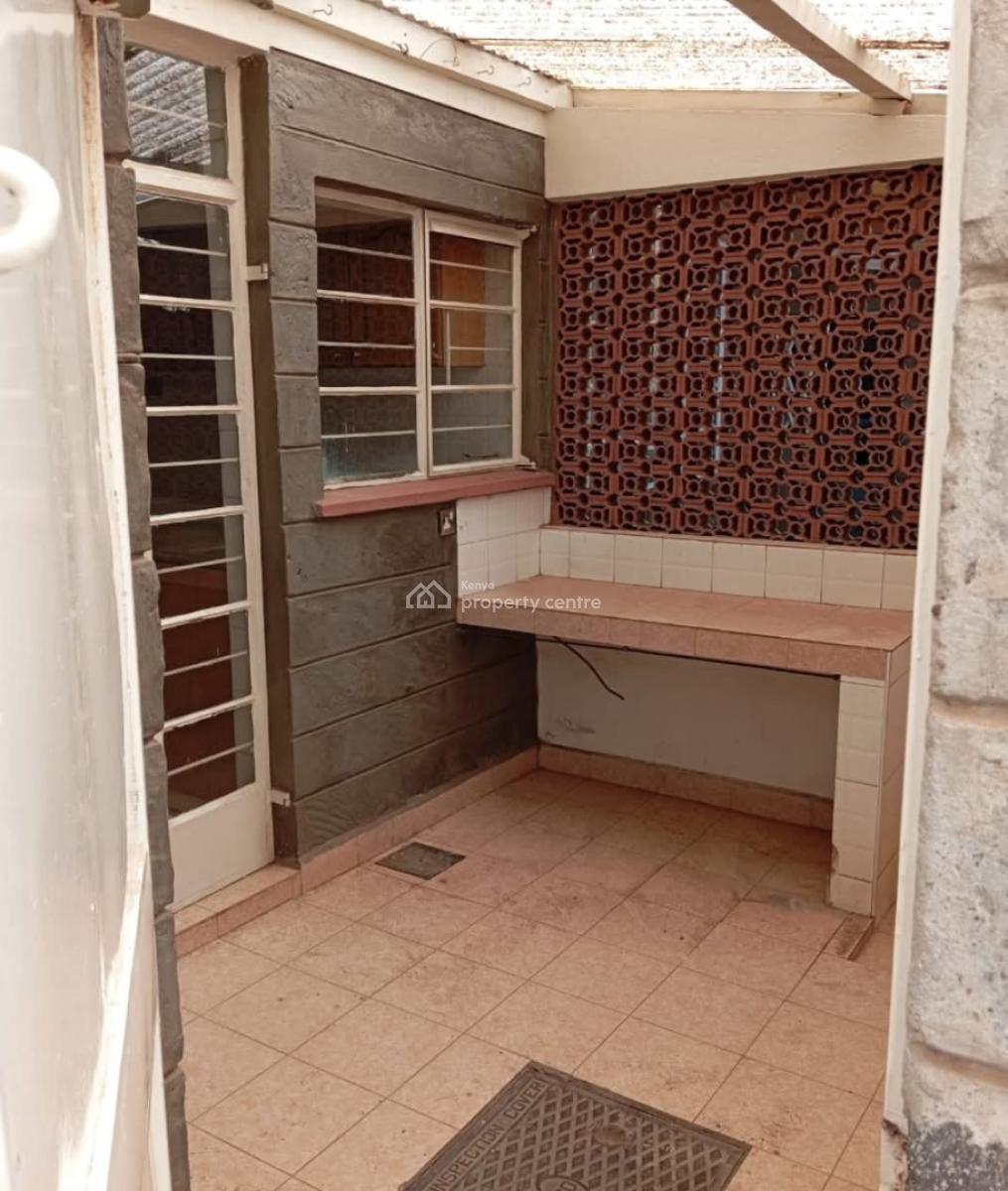 Magnificent 4bedroom Townhouse All Ensuite Plus Dsq in Kilimani., Kilimani, Nairobi, House for Sale