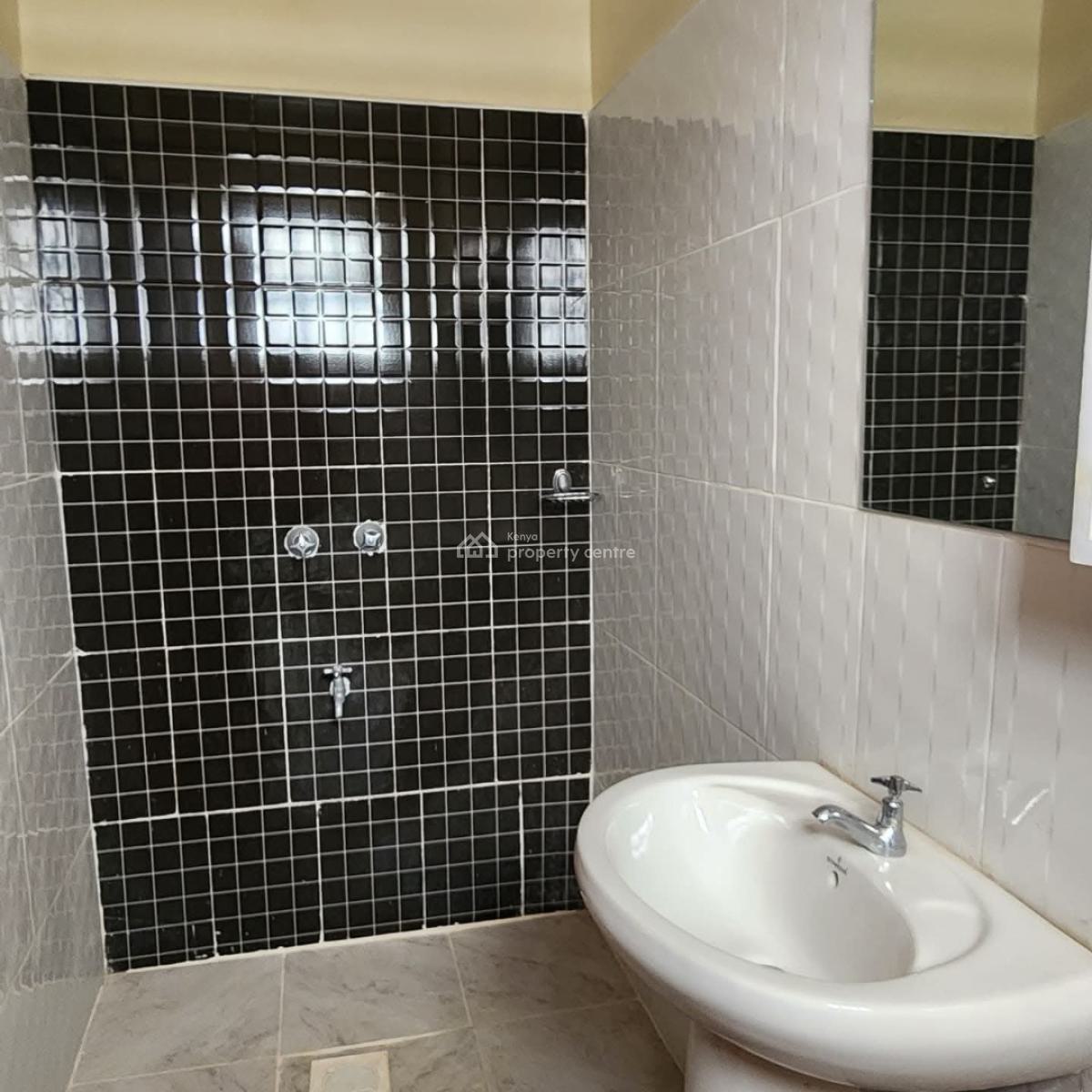 New 4bedroom Maisonette with Dsq on Eighth in Ongata Rongai., Ongata Rongai, Kajiado, House for Sale