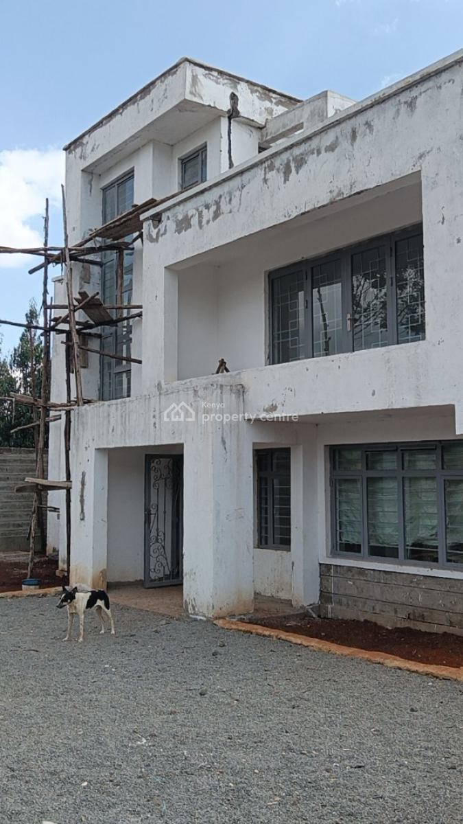 Beautiful 4bedroom Maisonette All Ensuite on Eighth in Kikuyu., 200m From Tarmac, Kikuyu, Kiambu, House for Sale