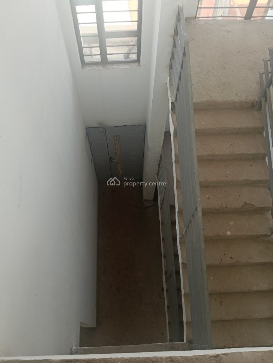 Beautiful 4bedroom Maisonette All Ensuite on Eighth in Kikuyu., 200m From Tarmac, Kikuyu, Kiambu, House for Sale