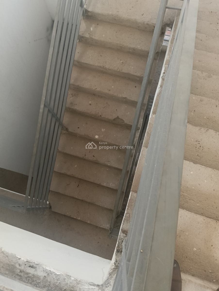 Beautiful 4bedroom Maisonette All Ensuite on Eighth in Kikuyu., 200m From Tarmac, Kikuyu, Kiambu, House for Sale