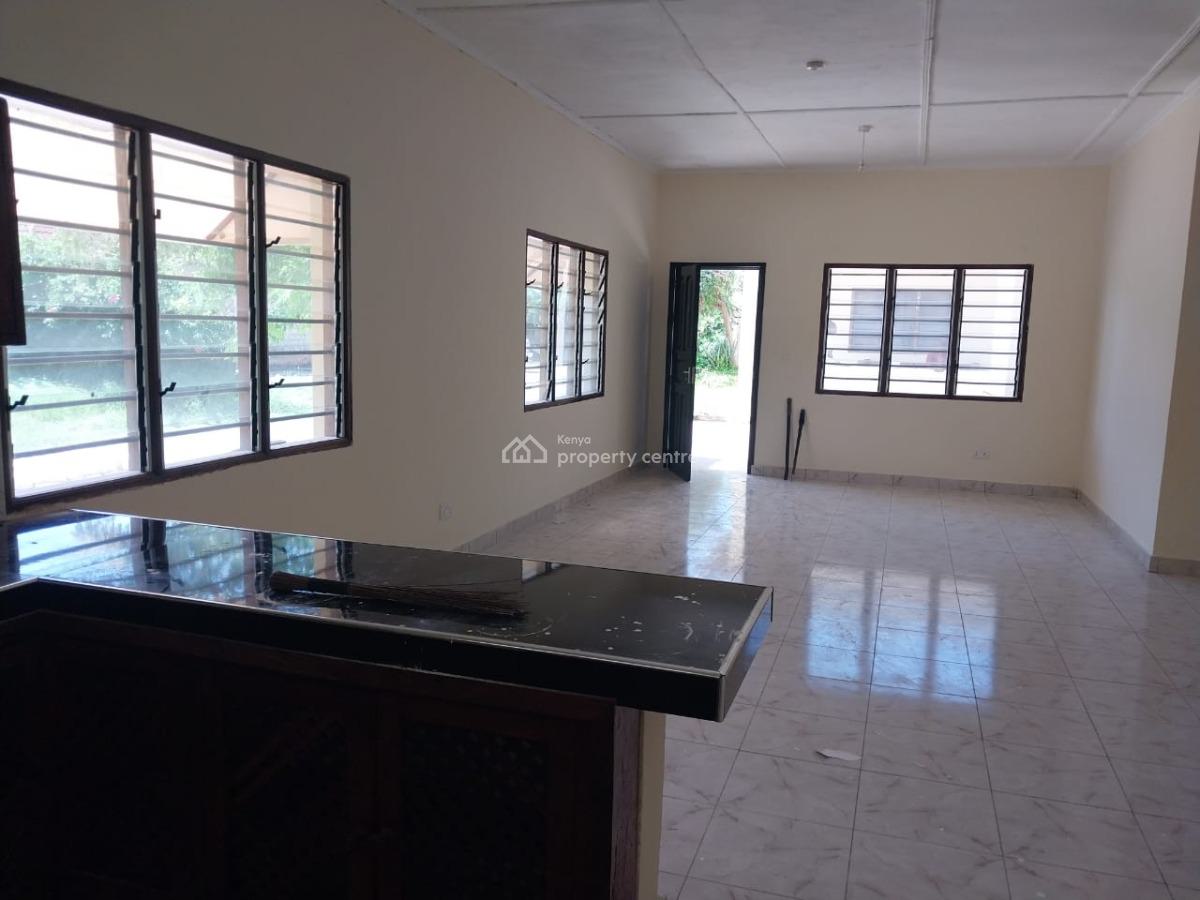 Spacious 2-bedroom Standalone Bungalow  -- Casuarina Road, Mali, Casuarina Rd, Malindi Town, Kilifi, Detached Bungalow for Sale