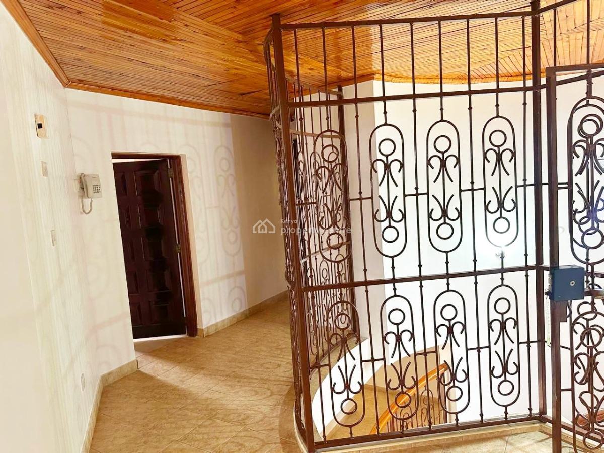 Luxurious 4-bedroom Home -- Half Acre Gem!, Windy Ridge, Karen, Nairobi, Townhouse for Rent