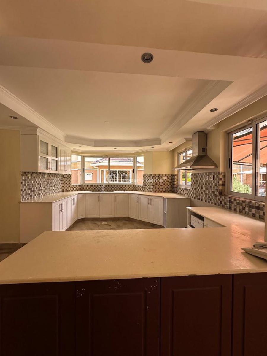 5bdrm Villa in Lavington, Near Lavington Mall, Lavington, Nairobi, Townhouse for Sale