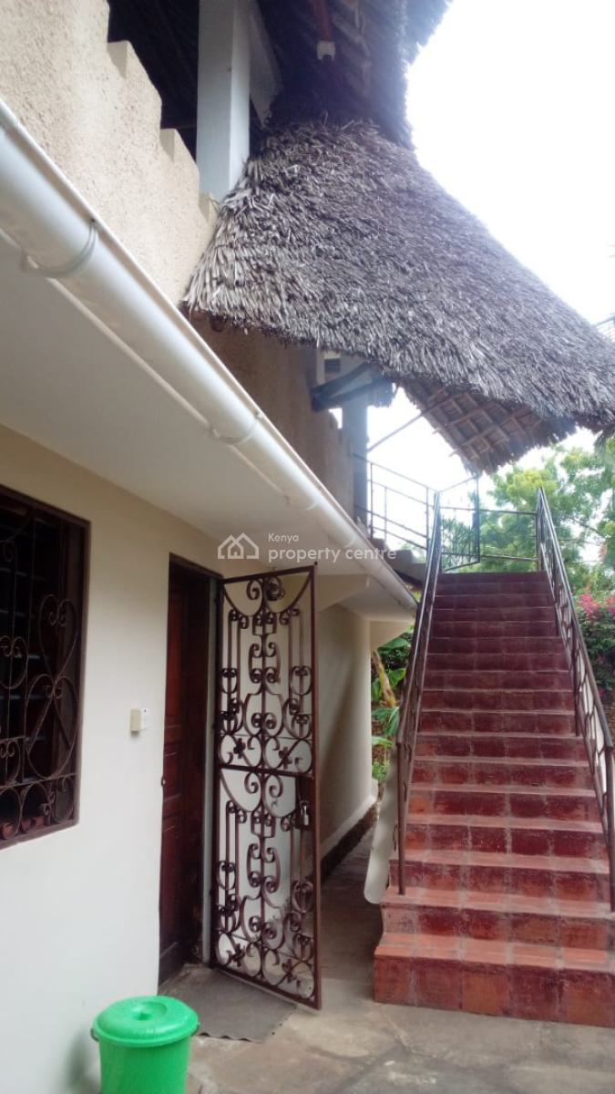 Exquisite 4-bedroom Ensuite Villa with Pool for Short Stay in Watamu., Watamu, Watamu, Kilifi, House Short Let
