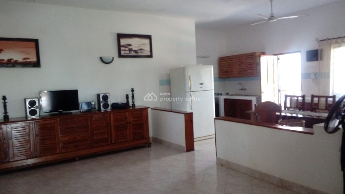 Exquisite 4-bedroom Ensuite Villa with Pool for Short Stay in Watamu., Watamu, Watamu, Kilifi, House Short Let