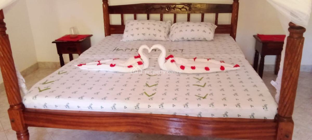Exquisite 4-bedroom Ensuite Villa with Pool for Short Stay in Watamu., Watamu, Watamu, Kilifi, House Short Let