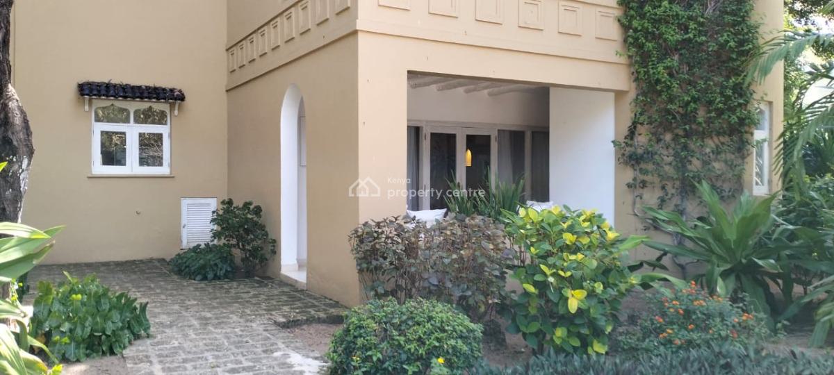 Luxury 4-bed Beachfront Villa, Medina Palms, Watamu --- Kes 102m, Medina Palms, Watamu, Kilifi, House for Sale