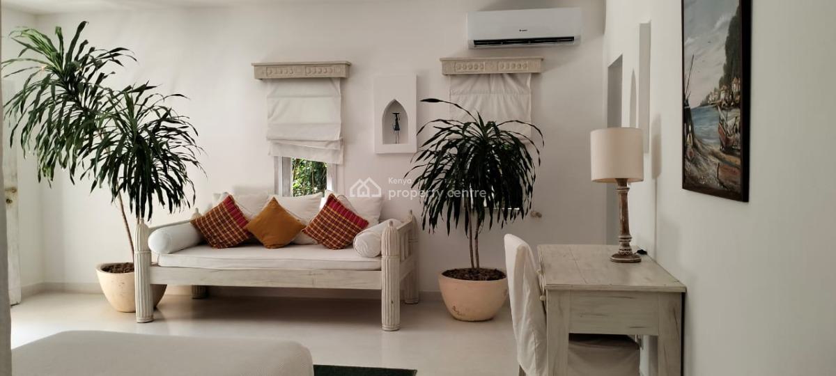Luxury 4-bed Beachfront Villa, Medina Palms, Watamu --- Kes 102m, Medina Palms, Watamu, Kilifi, House for Sale