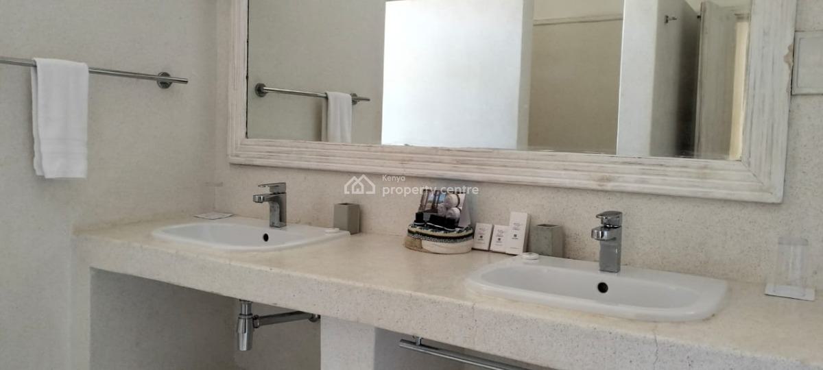 Luxury 4-bed Beachfront Villa, Medina Palms, Watamu --- Kes 102m, Medina Palms, Watamu, Kilifi, House for Sale