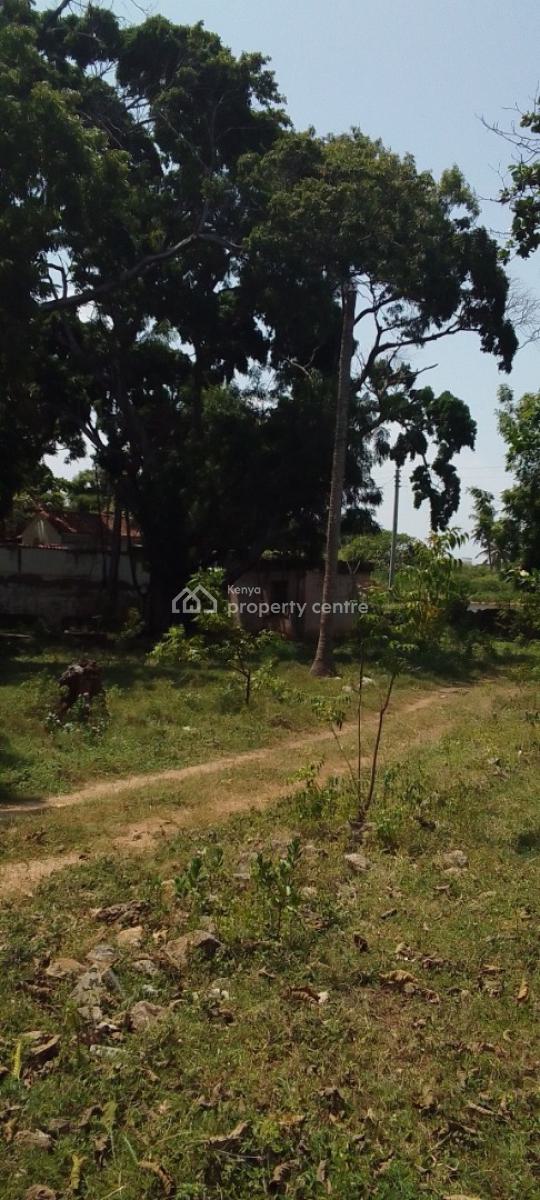 0.3113 Ha. Property with a Dilapidated Block and a Swimming Pool in Ny, Nyali Mombasa, Nyali, Mombasa, Commercial Property for Sale