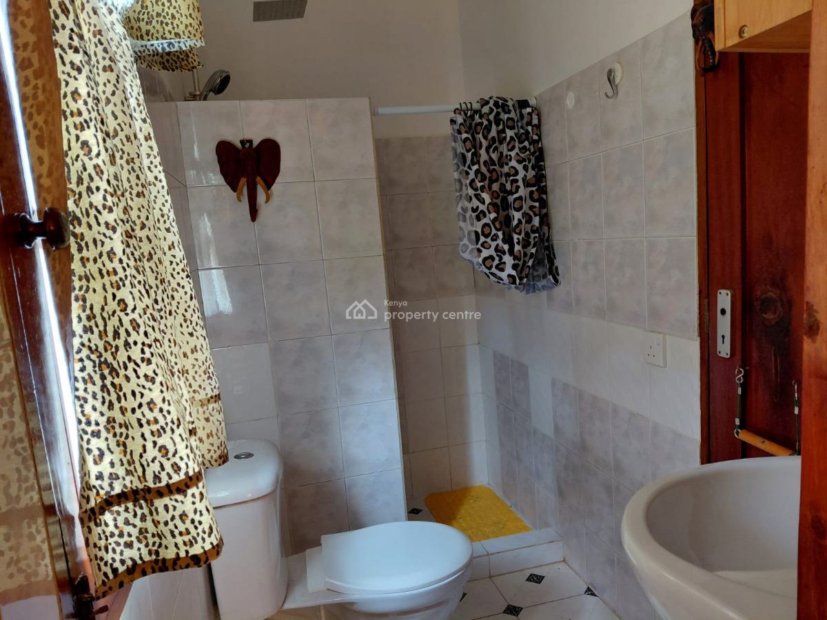 4 Bedroom House Sitting on 1/2 Acre Plot Watamu 45m, Watamu Kilifi, Watamu, Kilifi, Townhouse for Sale