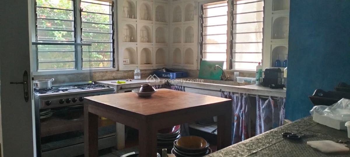 Moroccan-style, Fully Furnished Beachfront Villa in Malindi, Silversands Beach, Malindi Town, Kilifi, House for Sale