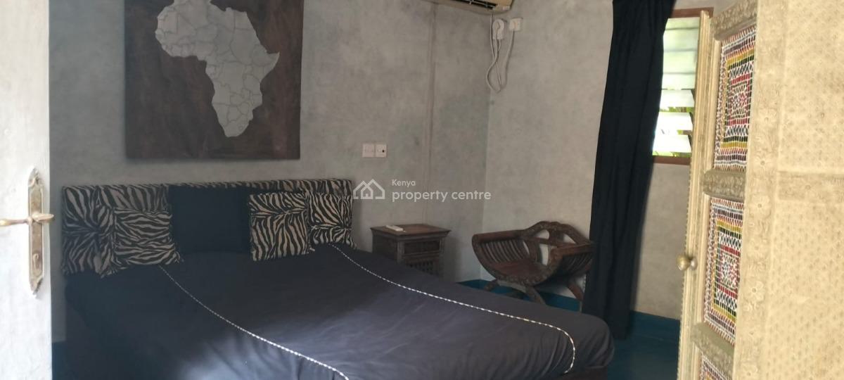Moroccan-style, Fully Furnished Beachfront Villa in Malindi, Silversands Beach, Malindi Town, Kilifi, House for Sale