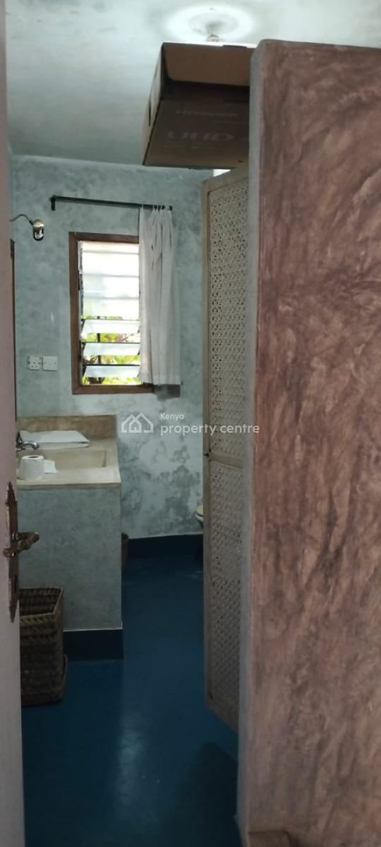 Moroccan-style, Fully Furnished Beachfront Villa in Malindi, Silversands Beach, Malindi Town, Kilifi, House for Sale