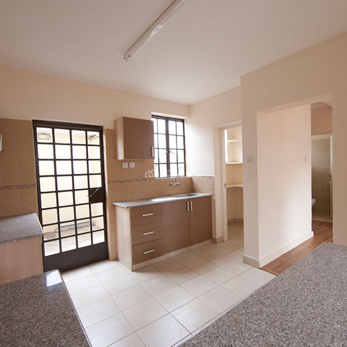 Three Bedroom Maisonette Plus Dsq, Mombasa Road, Athi River, Machakos, Townhouse for Sale