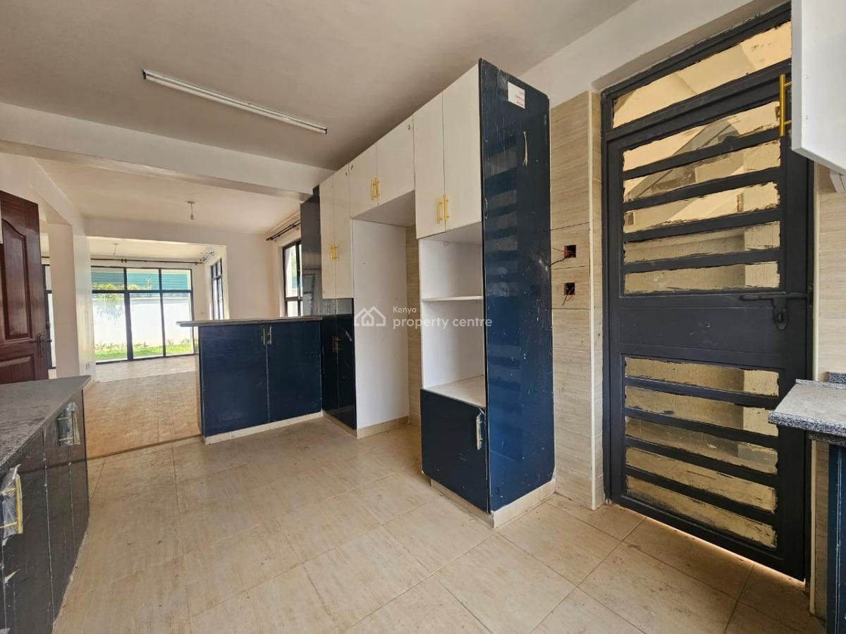 4bdrm Townhouse/terrace in Lavington, Convent Drive, Lavington, Nairobi, Townhouse for Sale