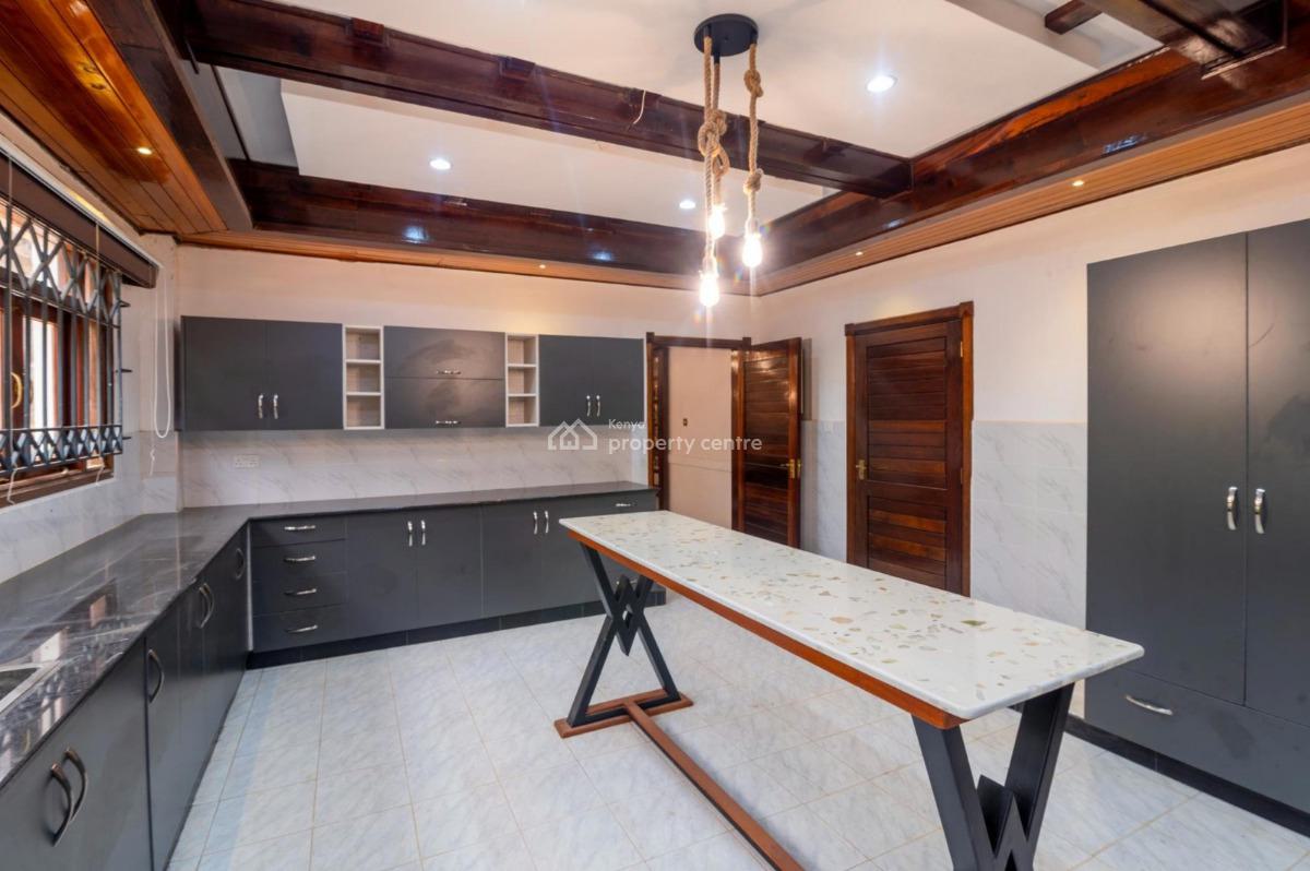 6 Bedroom House, Karen, Karen, Nairobi, Townhouse for Rent