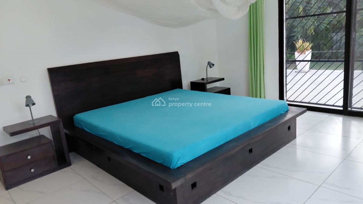 Luxury 4-bedroom Home, Watamu  ½ Acre, Infinity Pool 5 Car Garage, Close to Watamu Beach, Watamu, Kilifi, House for Sale
