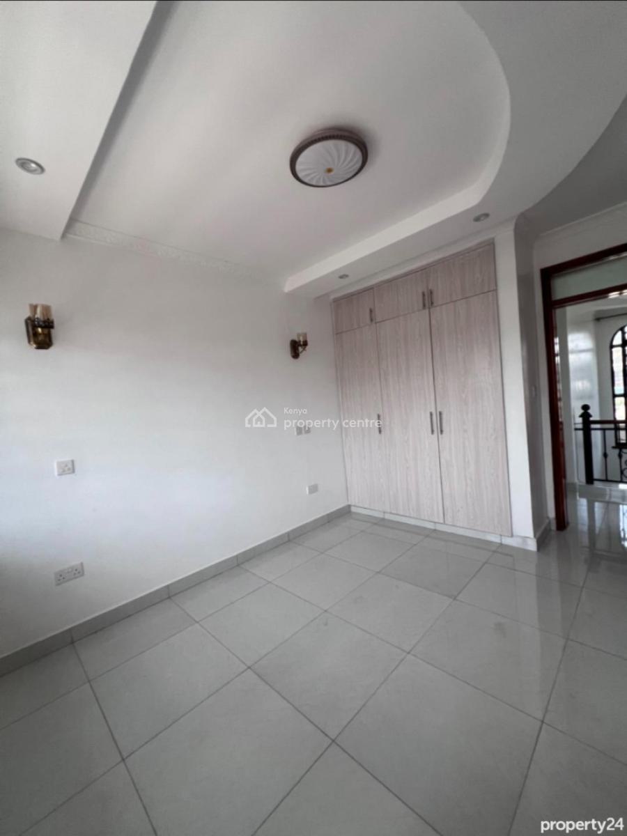 4 Bedroom House with Sq Ruiru Membley Estate, Membley, Membley Estate, Kiambu, Townhouse for Sale