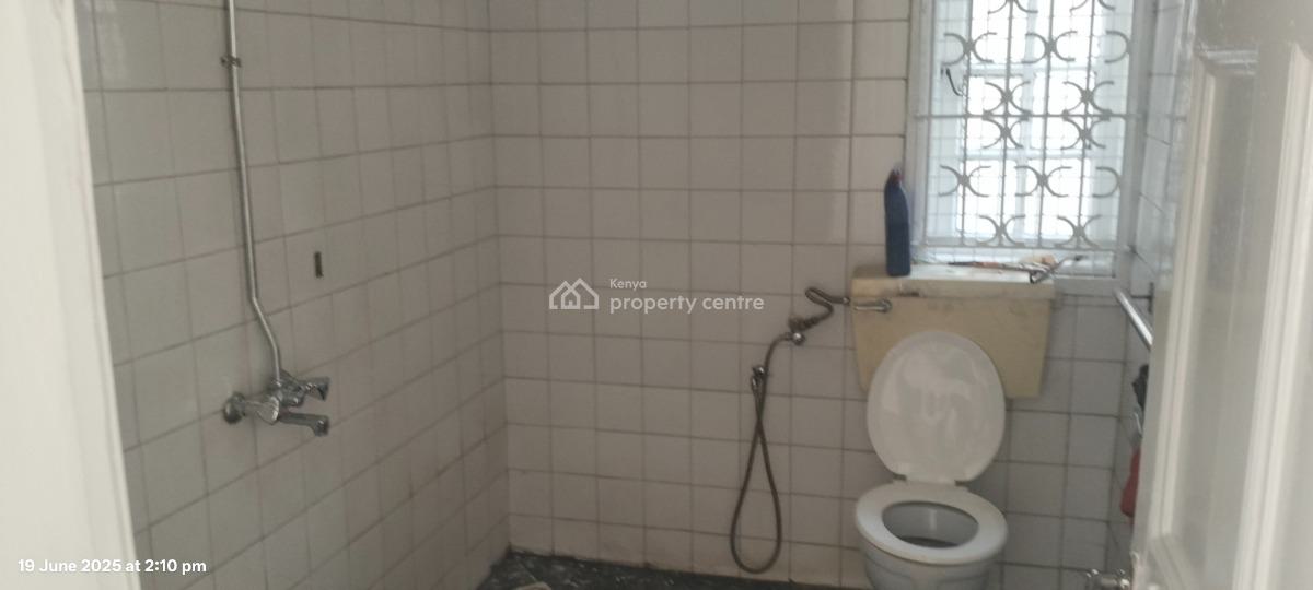 5 Bedroom Commercial Bungalow in Ngara, Muranga Road, Ngara, Nairobi, Office Space for Rent
