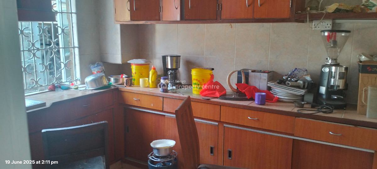 5 Bedroom Commercial Bungalow in Ngara, Muranga Road, Ngara, Nairobi, Office Space for Rent