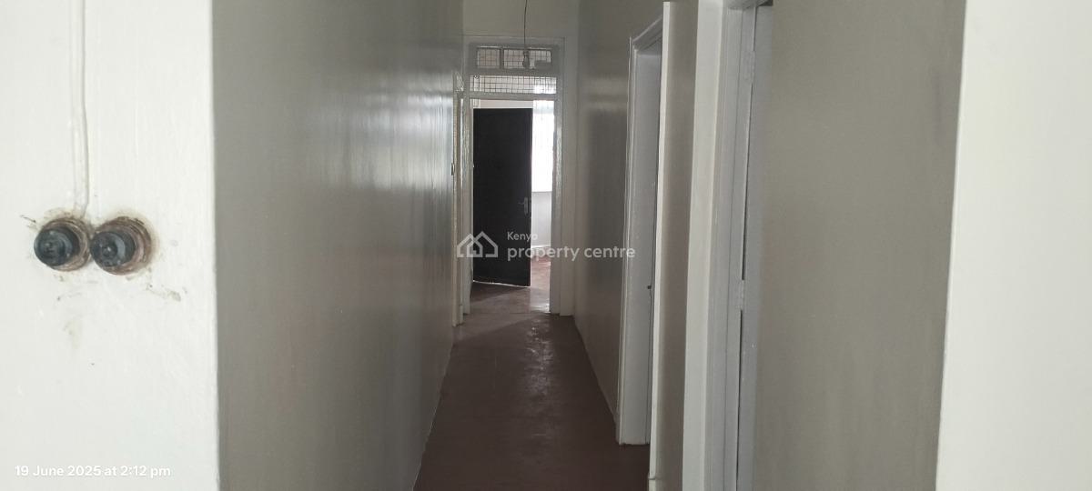 5 Bedroom Commercial Bungalow in Ngara, Muranga Road, Ngara, Nairobi, Office Space for Rent