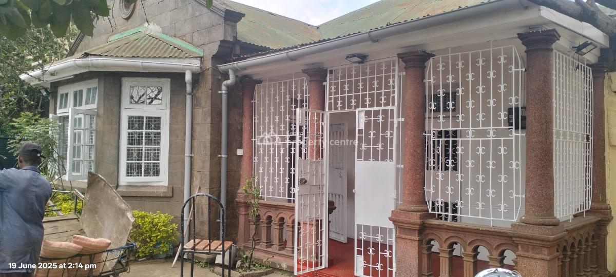 5 Bedroom Commercial Bungalow in Ngara, Muranga Road, Ngara, Nairobi, Office Space for Rent