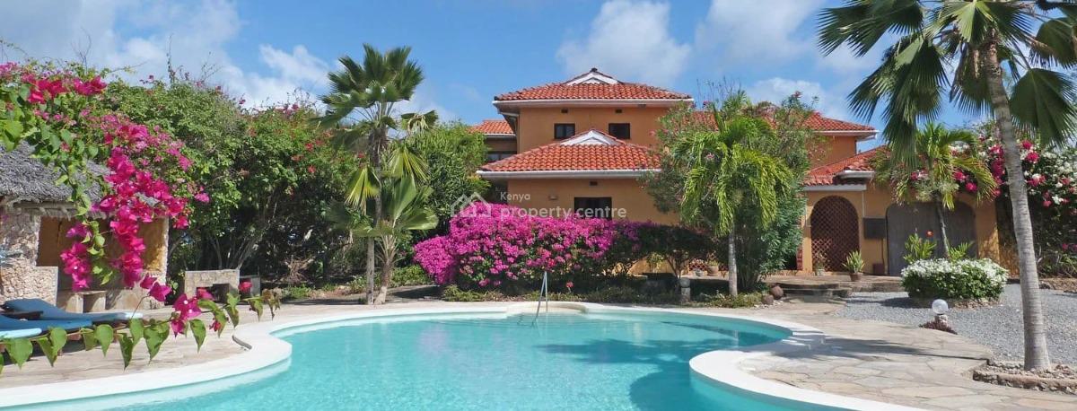 5 Bedroom Ensuite Big Garage and Staff House Watamu  Sitting on 1acre, Watamu Kilifi, Watamu, Kilifi, Townhouse for Sale