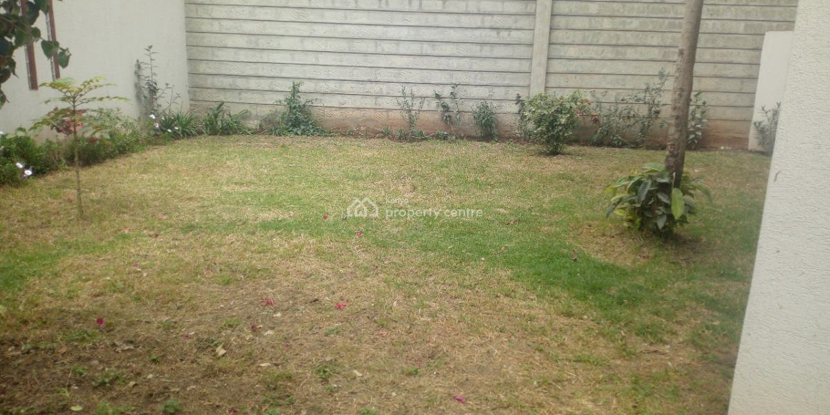 Five (2) Bedroom All Ensuite Neww Townhouse, Lavington Green Shopping Center, Lavington, Nairobi, House for Rent