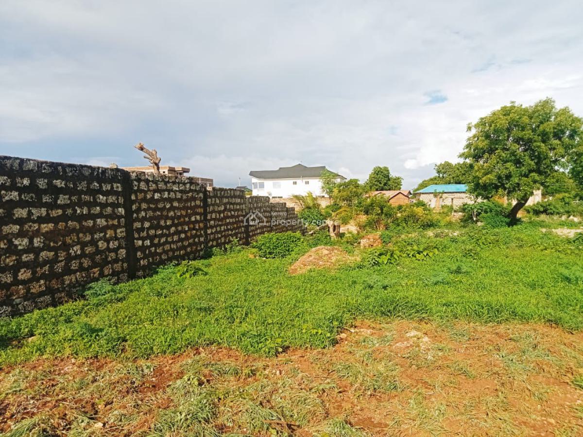 a Quarter of an Acre, Kilifi Bay Beach Resort  Second Row Beach 6.2m, Kilifi  Bofa, Bamba, Kilifi, Mixed-use Land for Sale