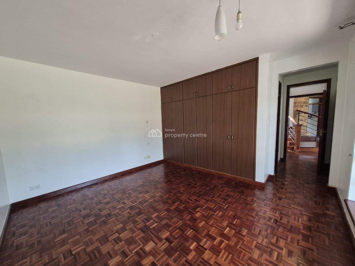 Luxurious 6 Bedroom Townhouse with Dsq  in Garden Estate, Garden Estate, Roysambu, Nairobi, Townhouse for Sale