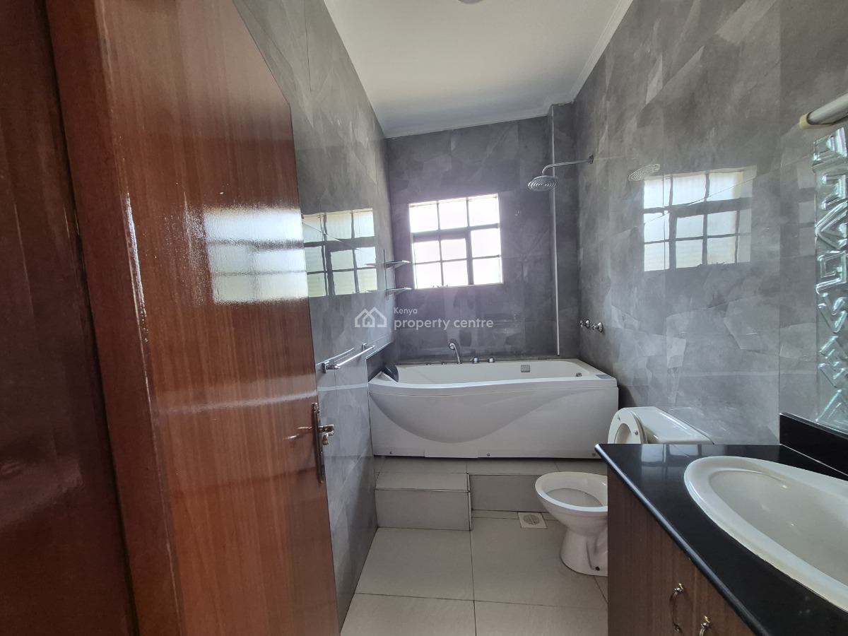 Luxurious 6 Bedroom Townhouse with Dsq  in Garden Estate, Garden Estate, Roysambu, Nairobi, Townhouse for Sale