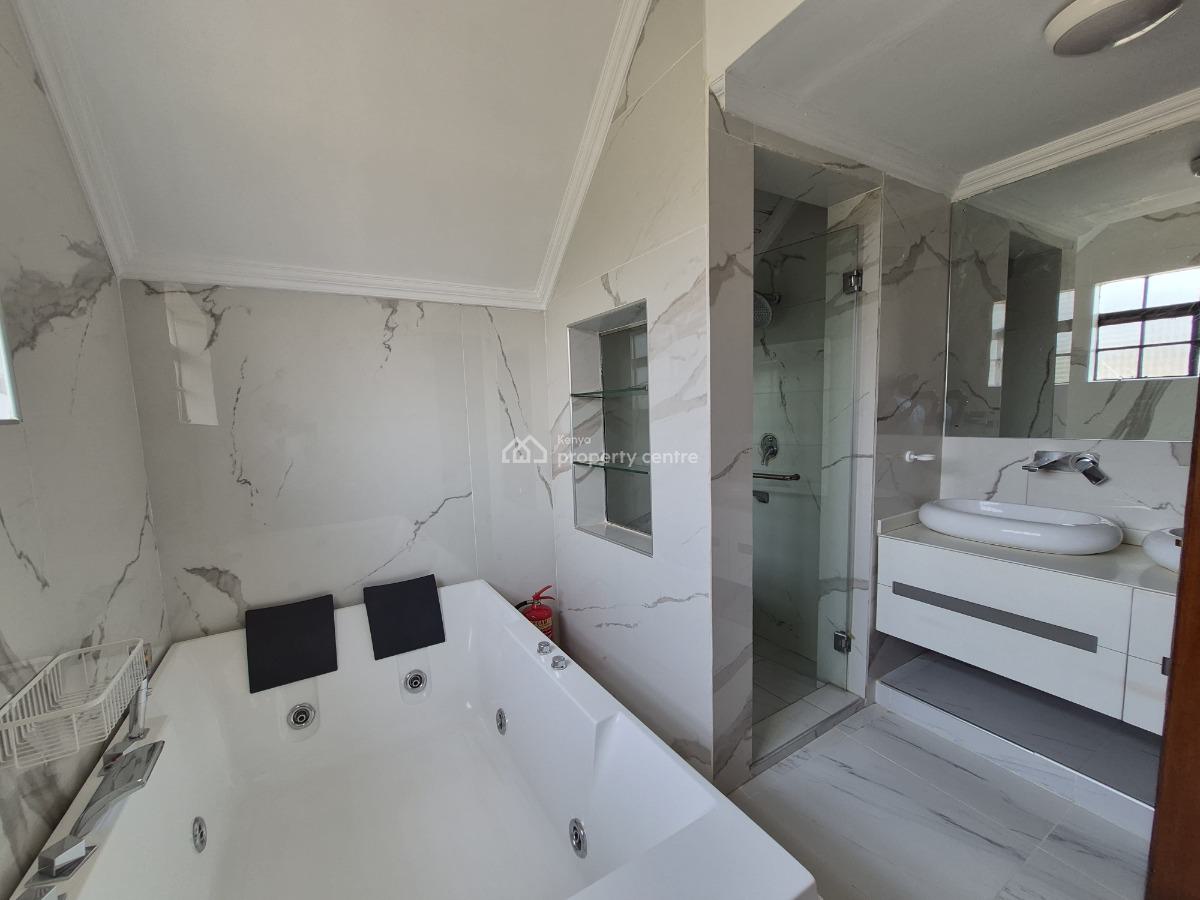 Luxurious 6 Bedroom Townhouse with Dsq  in Garden Estate, Garden Estate, Roysambu, Nairobi, Townhouse for Sale
