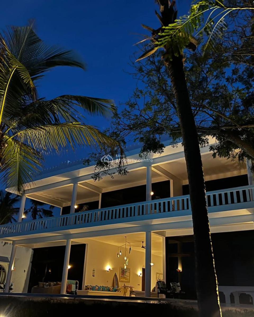 Exquisite Beach Holiday House -- Luxury 5-bedroom Beachfront Villa, Marine Park, Casuarina, Malindi Town, Kilifi, House Short Let