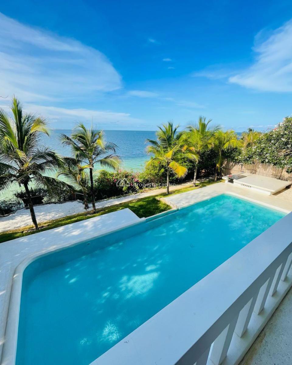 Exquisite Beach Holiday House -- Luxury 5-bedroom Beachfront Villa, Marine Park, Casuarina, Malindi Town, Kilifi, House Short Let