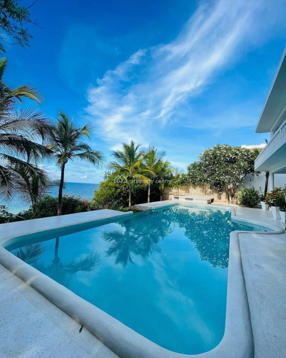 Exquisite Beach Holiday House -- Luxury 5-bedroom Beachfront Villa, Marine Park, Casuarina, Malindi Town, Kilifi, House Short Let
