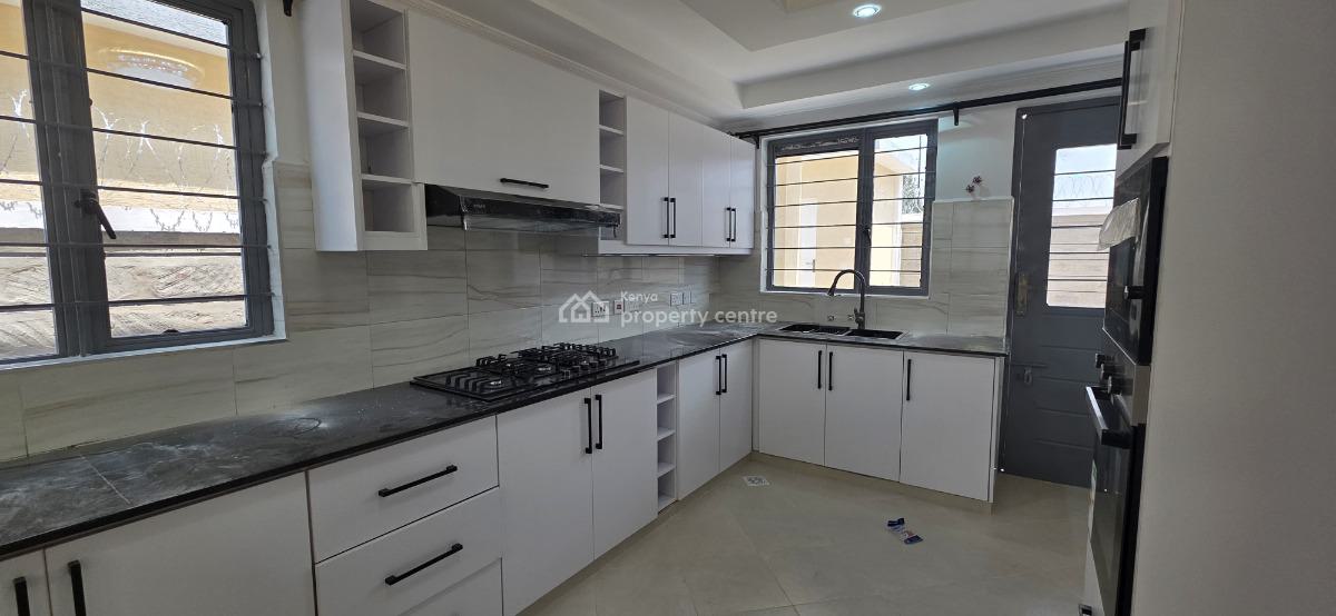4 Bedroom House with Dsq  in Mugutha, Mugutha, Ruiru, Kiambu, House for Sale