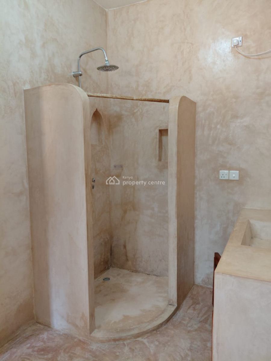 2-bedroom Furnished Short-stay Apartment in Watamu -- Near Turtle Bay, Close to Turtle Bay, Watamu, Kilifi, Apartment Short Let