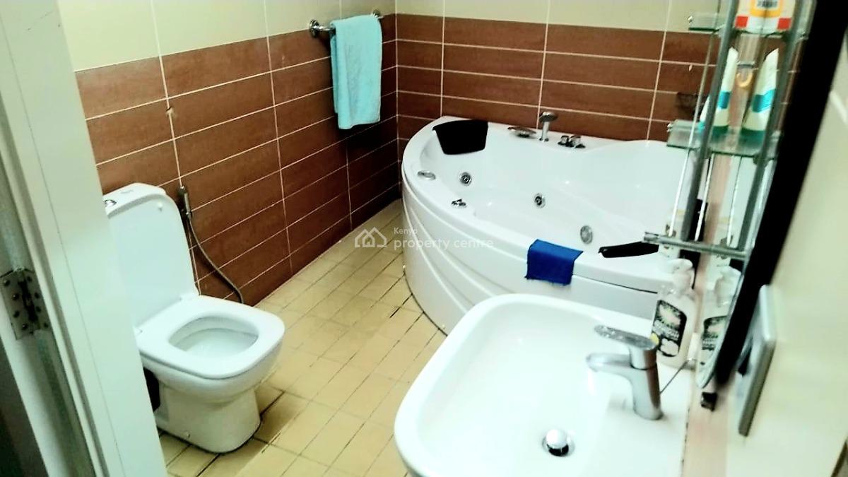 Riara Road 5-bedroom Home with Dsq, Riara Road, Lavington, Nairobi, Townhouse for Sale