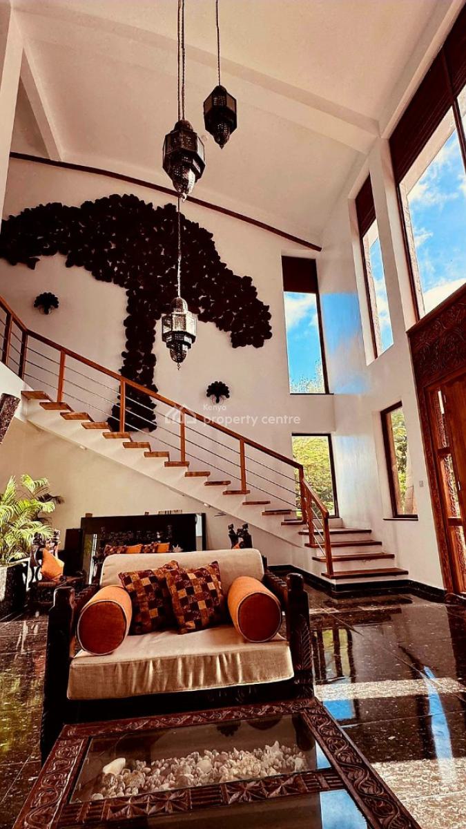 Amazing Luxury 6 Bedrooms, Beachfront, Rozzies Beach Villa, Casuarina., Malindi Town, Kilifi, House Short Let