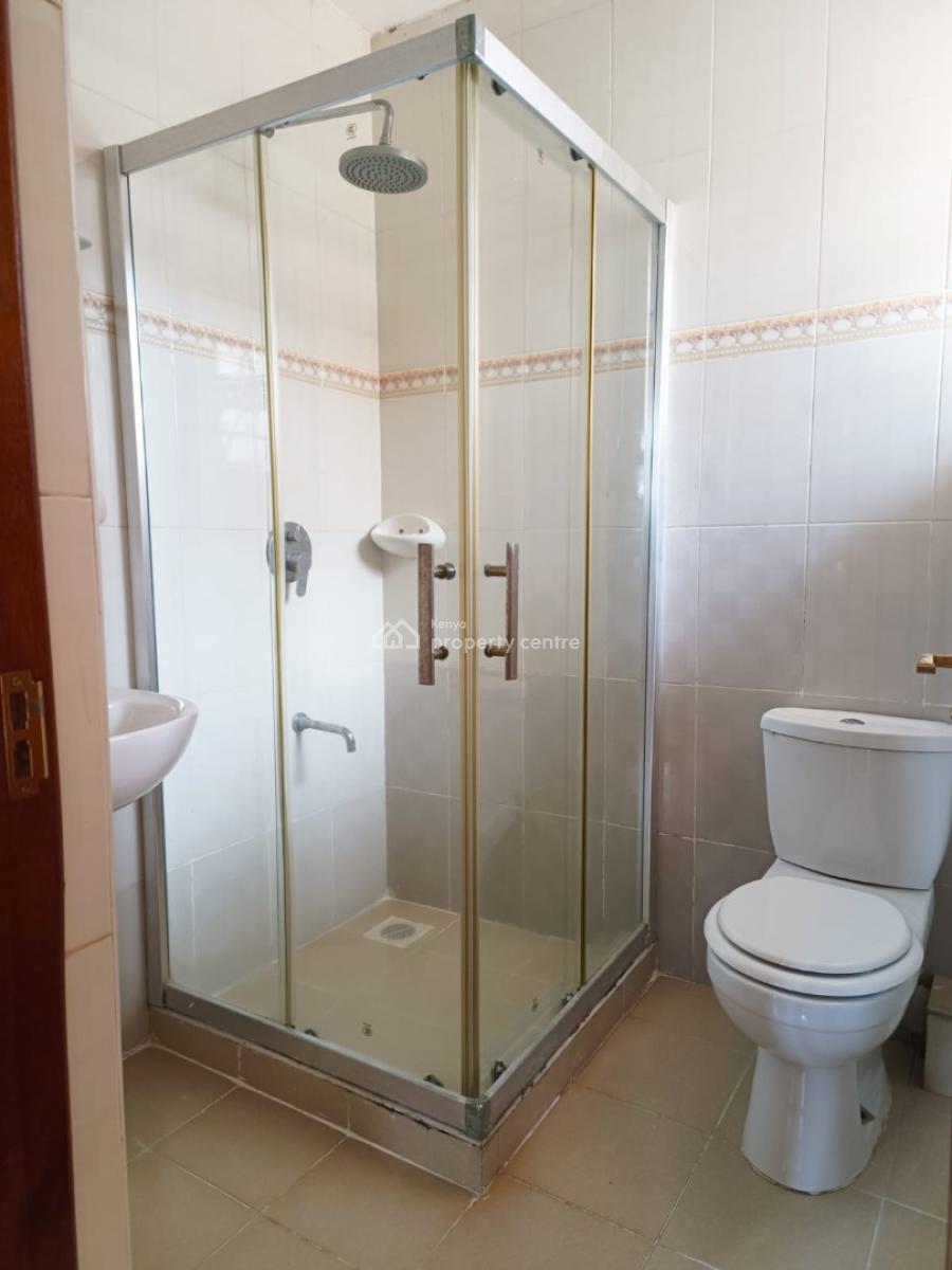 4-bedroom House with Dsq  on Kiambu Road, Runda, Runda, Westlands, Nairobi, House for Sale