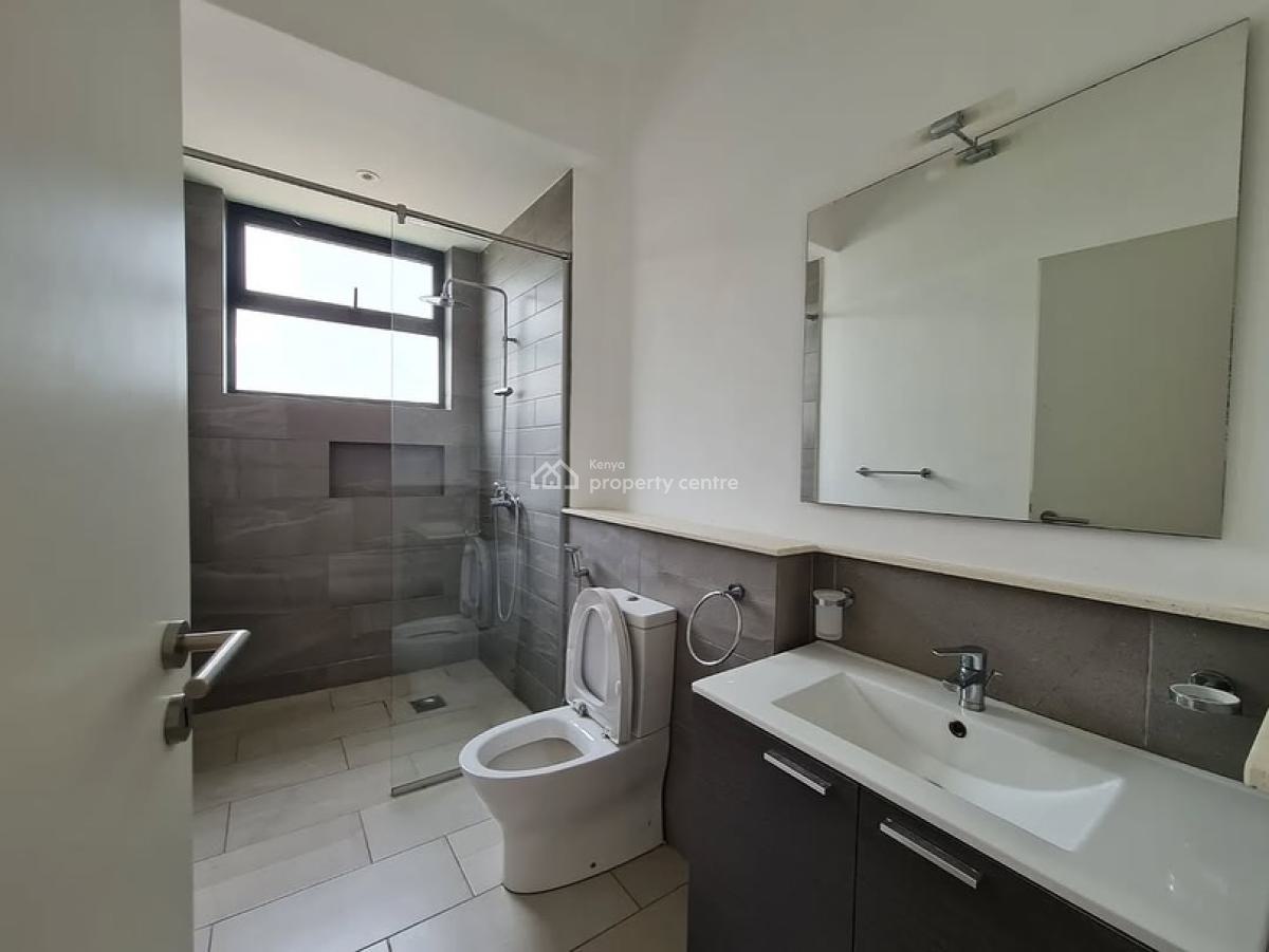 Spacious 3 Bedroom Duplex En Suite with Dsq in Riverside., Riverside, Westlands, Nairobi, Apartment for Sale