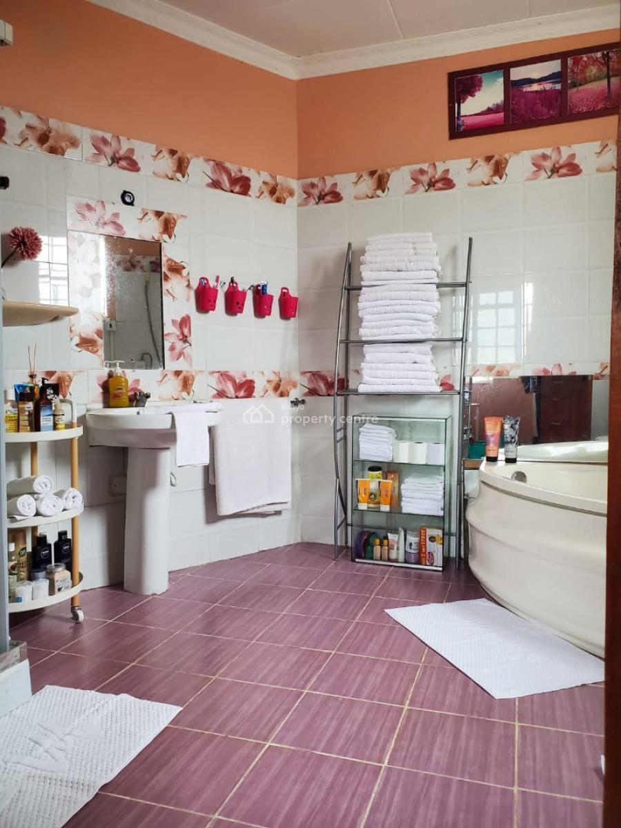 Charming 5 Bedrooms House with Lovely Garden, Mwananchi Road, Syokimau/mulolongo, Machakos, House for Sale