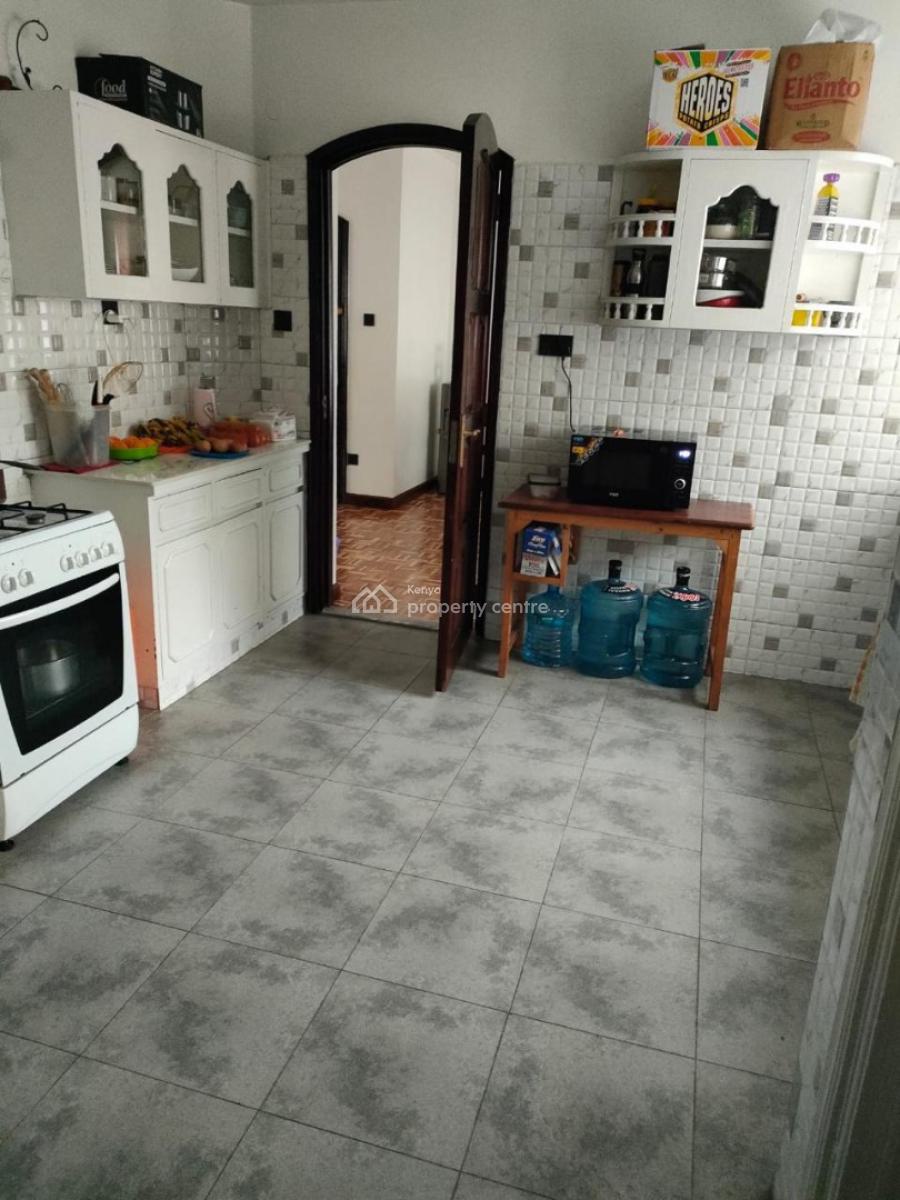 3 Bedroom Apartment in Westlands 5 Minutes Walk From Parklands 23m, Westlands, Westlands, Nairobi, Townhouse for Sale