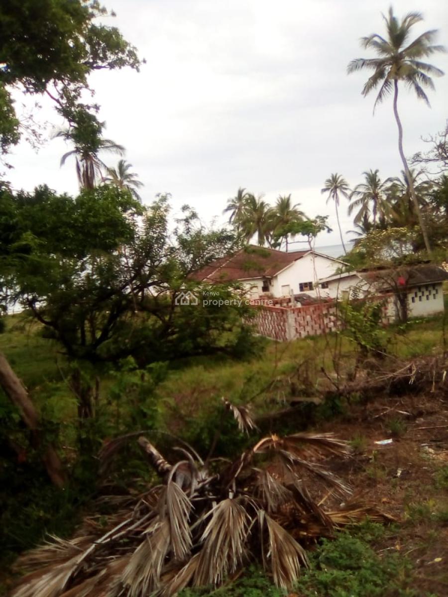 2 Beach Plots 2.3 Acre at Nyali Beach 480m;4 Acres Is Kshs. 780m, Nyali Mombasa, Nyali, Mombasa, Mixed-use Land for Sale