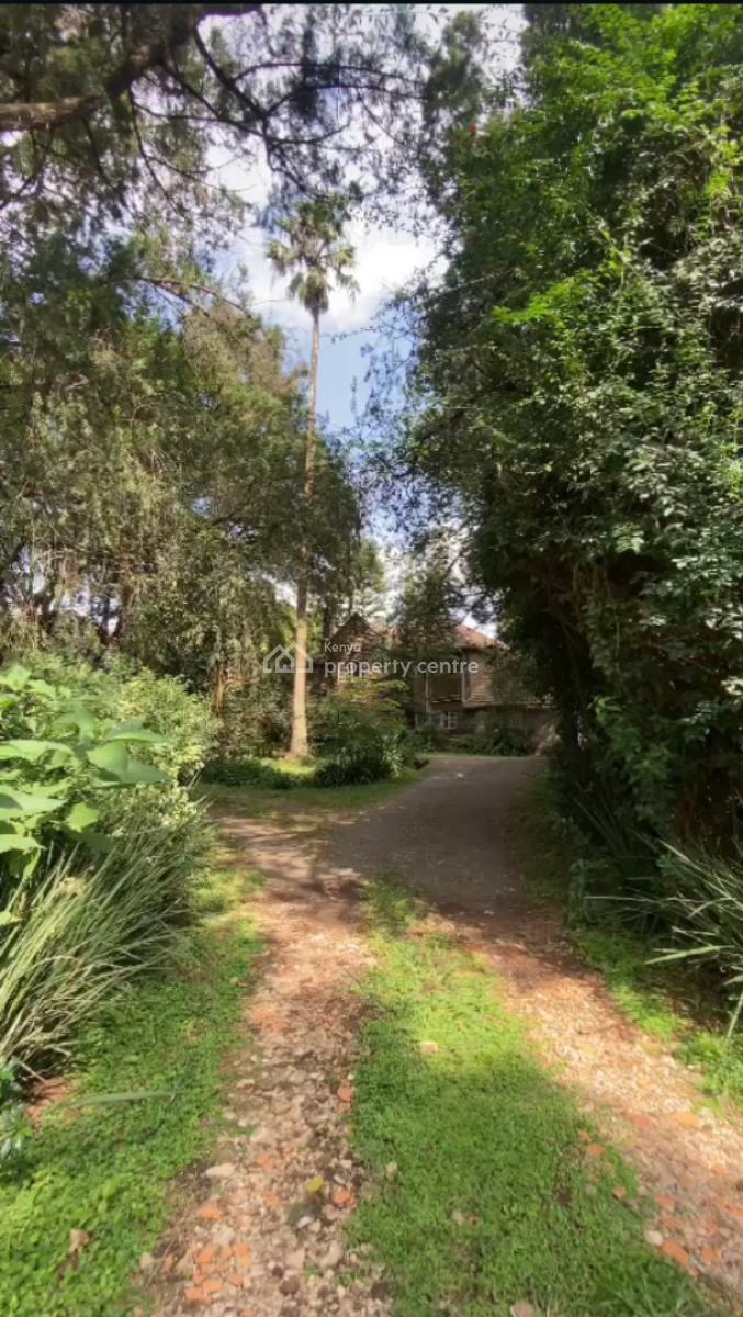 Prime 2.5acres with an Old House in The Heart of Lavington., Lavington, Nairobi, Land for Sale