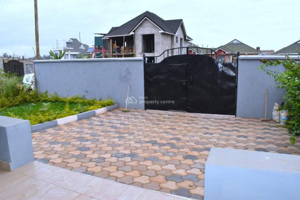 4 Bedroom Maisonette All Ensuite Plus Dsq on Eighth in Ruiru., Ruiru, Kiambu, House for Sale