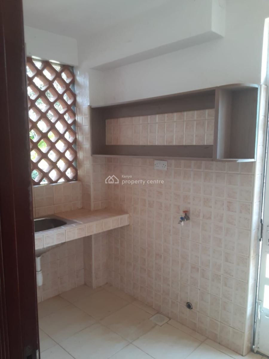 4 Bedroom House Available, Near Astrol, Rosslyn, Westlands, Nairobi, Townhouse for Sale